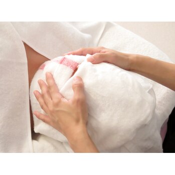 la soie(ラ ソワ)| 浜松市中央区菅原町 | 女性専用のリラクゼーションエステサロン | 疲労・むくみ改善・冷え性・血行促進など